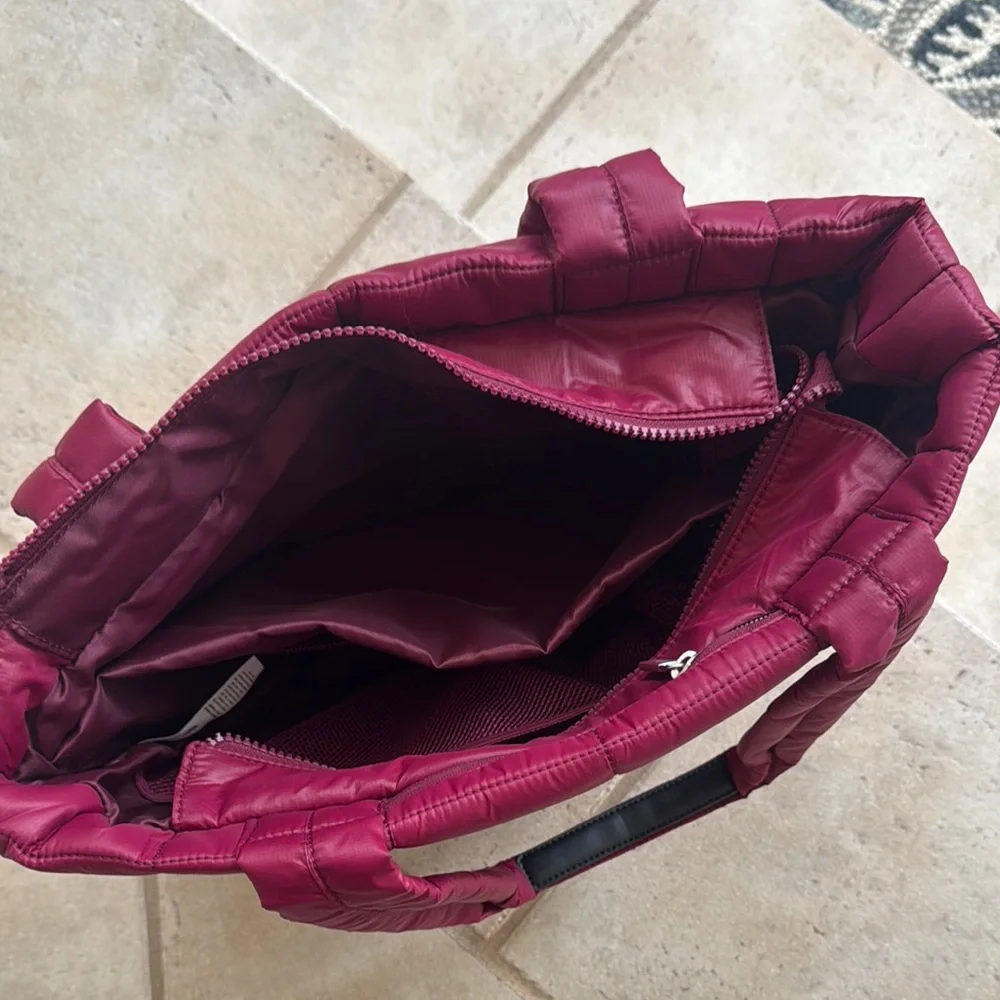 lululemon athletica Quilted Tote Bag, Deep Luxe, 12L - Picture 3 of 8